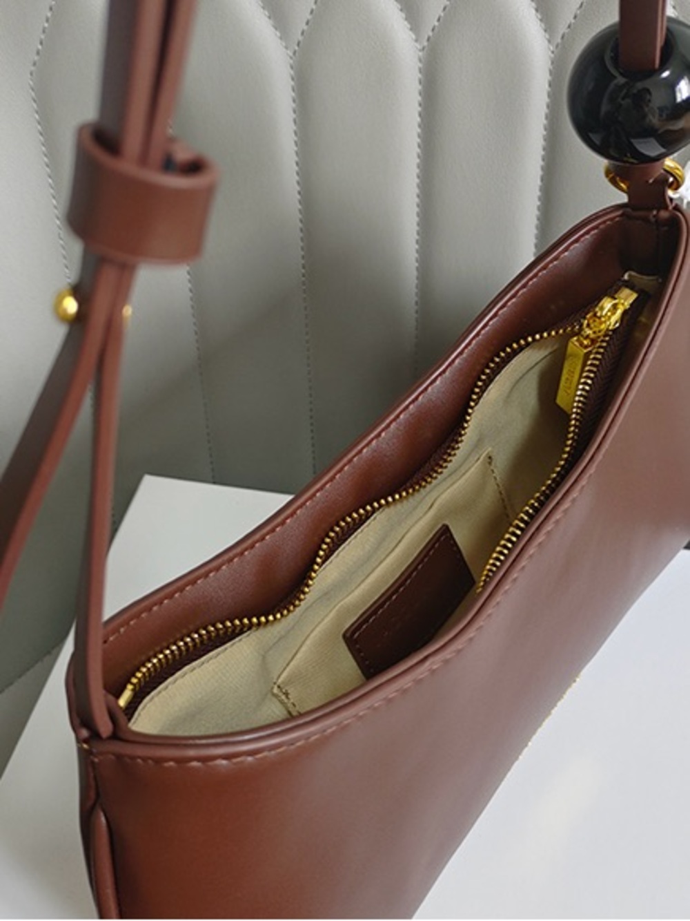 Jacquemus Brown Leather Crescent Shoulder Bag with Black Accent - Picture 7 of 7